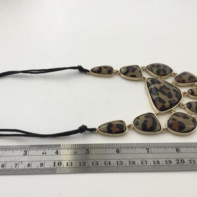 Animal print cord type fashion necklace
