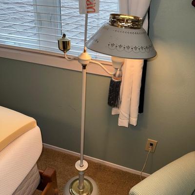 UP31-Floor lamp