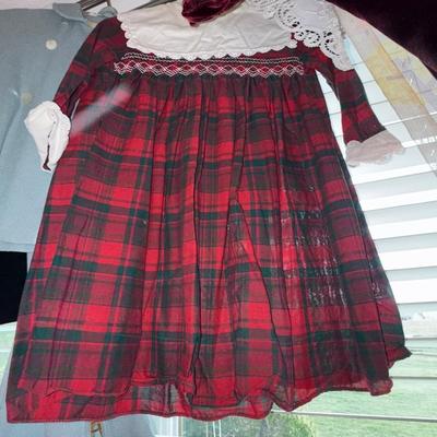 UP13-Vintage children’s clothes