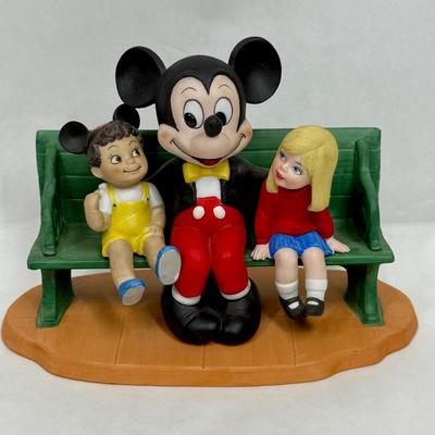 Sale Photo Thumbnail #157: Offered for sale in Disneyland and Walt Disney World. Good condition.