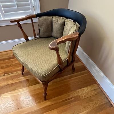 1776 Eagle Back Wooden Chair (LR-BC)