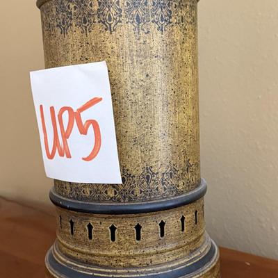 UP5-Table lamp