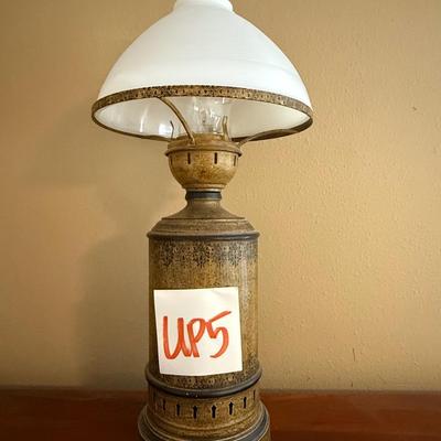 UP5-Table lamp