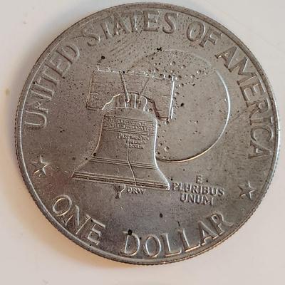 Grouping of Eisenhower Bicentennial Half Dollars