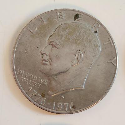 Grouping of Eisenhower Bicentennial Half Dollars