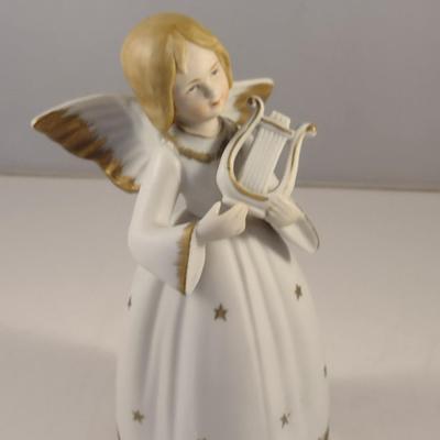 Sale Photo Thumbnail #382: Angel Turning Musical Figurine- Plays 'Silent Night'
