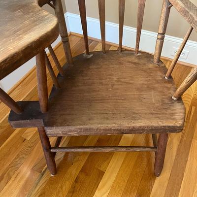 Windsor Comb Back Chair with Writing Desk (LR-BC)