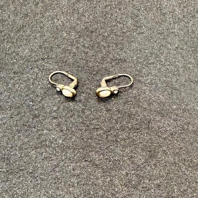 Sale Photo Thumbnail #249: For pierced ears, in good condition.