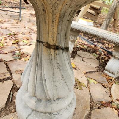 Concrete Round Table w 4 Benches 41" diameter table