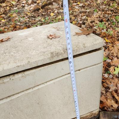 Large Lifetime Outdoor Patio Storage Box 60x24x27