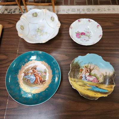 4 Vintage Collectable Plates Victoria Carlsbad Austria Made in Germany