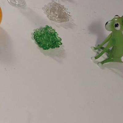 Sale Photo Thumbnail #495: Collection of Vintage Miniature Glass Figurines.  Please see all pictures for condition- dog has chipped ear and tail.