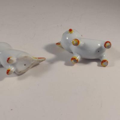 Sale Photo Thumbnail #534: Pair of Mid-Century Walter Bosse Metzler Ortloff Cat Figurines.  Please look at all pictures- items have missing paint.