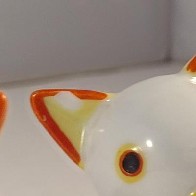 Sale Photo Thumbnail #532: Pair of Mid-Century Walter Bosse Metzler Ortloff Cat Figurines.  Please look at all pictures- items have missing paint.