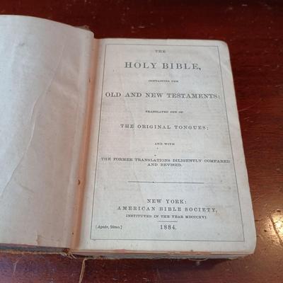 LOT 10: Silas Andrus Publishing Bible 1828, American Bible Society Bible 1884, The New Testament 1870 & The New Testament 1853