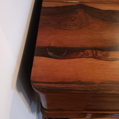 Sale Photo Thumbnail #382