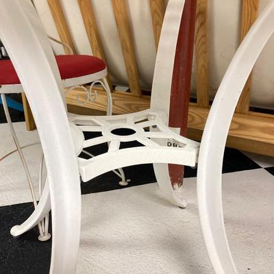 LOT 66: White Metal Ice Cream Parlor Round Table and Chairs