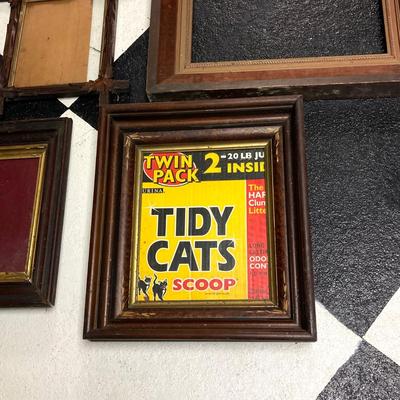 LOT 67: Collection of Vintage / Antique Picture Frames