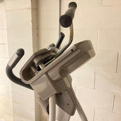 LOT 69: Yowza Fitness Elliptical Machine - Model Pompano