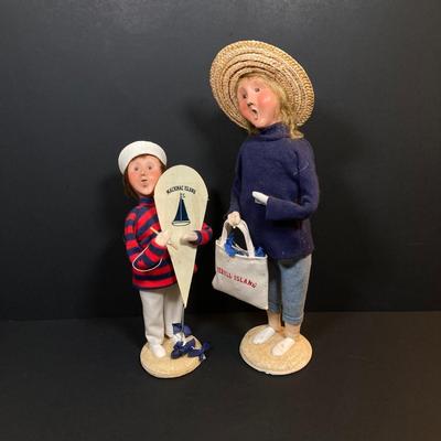 LOT 76: Byers' Choice Ltd. The Carolers - Jekyll Island and Mackinac Island Figurines and Box