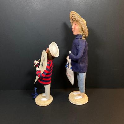 LOT 76: Byers' Choice Ltd. The Carolers - Jekyll Island and Mackinac Island Figurines and Box