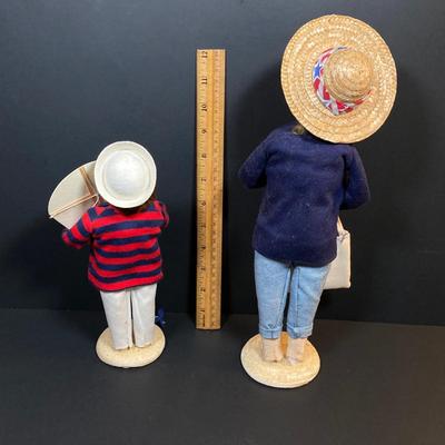 LOT 76: Byers' Choice Ltd. The Carolers - Jekyll Island and Mackinac Island Figurines and Box