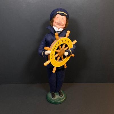 LOT 77: Byers' Choice Ltd. The Carolers - S.S. Ocean City, N.J. Figurine with Box