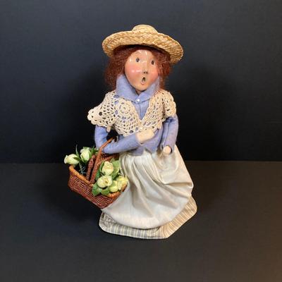 LOT 79: Byers' Choice Ltd. The Carolers - Flower Vendor Figurine with Box