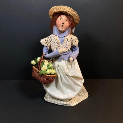 LOT 79: Byers' Choice Ltd. The Carolers - Flower Vendor Figurine with Box