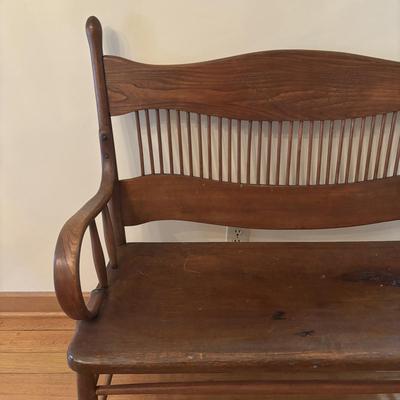 LOT 83: Vintage Brentwood Style Sette/Bench