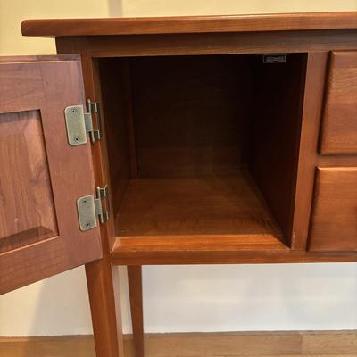 LOT 84: Shaker Sideboard/Huntboard