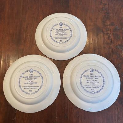 LOT 85: The Spode Blue Room Collectors Plates along with a Johnson Bros "Indies" Ironstone Plate