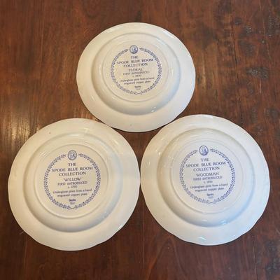 LOT 85: The Spode Blue Room Collectors Plates along with a Johnson Bros "Indies" Ironstone Plate