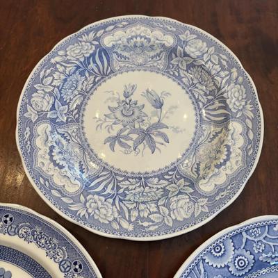 LOT 85: The Spode Blue Room Collectors Plates along with a Johnson Bros "Indies" Ironstone Plate