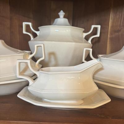 LOT 89: Johnson Brothers Heritage White China Serving Collection: Covered Serving Bowls, Gravy Boat w/Plate, Platters & Soup Tureen