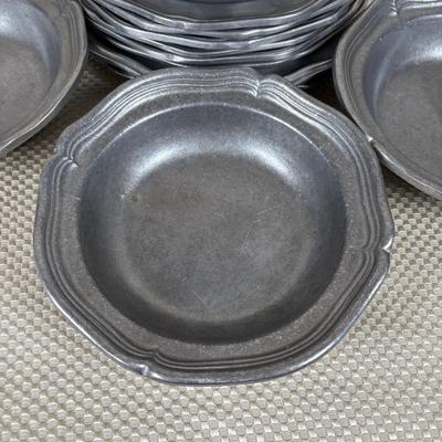 LOT 91: William-Columbia PA Pewter Plates, Bowls & Bread Plate