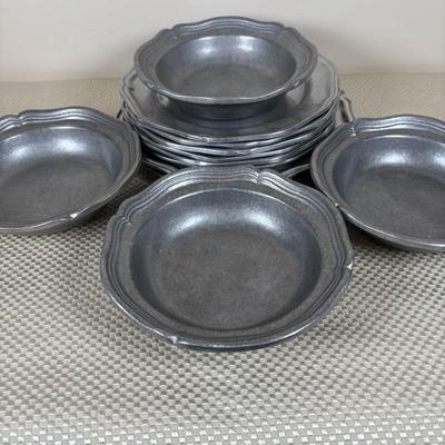 LOT 91: William-Columbia PA Pewter Plates, Bowls & Bread Plate