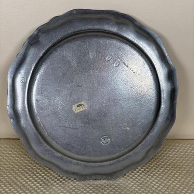 LOT 91: William-Columbia PA Pewter Plates, Bowls & Bread Plate