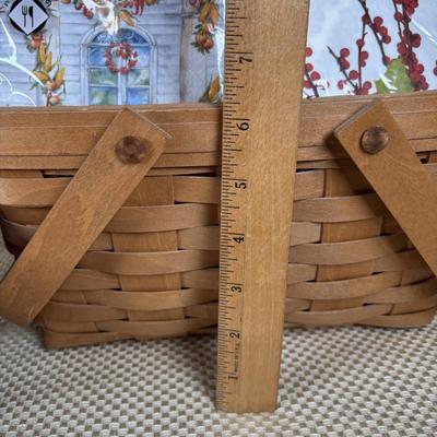 LOT 93: Longaberger Pie Basket, Cuisinart 14" Oval Baker Dish, Waffle Cone Ice Cream Bowls w/Spoons, William & Sonoma Cookies...