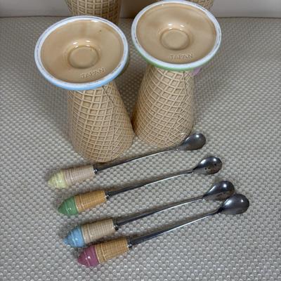 LOT 93: Longaberger Pie Basket, Cuisinart 14" Oval Baker Dish, Waffle Cone Ice Cream Bowls w/Spoons, William & Sonoma Cookies...