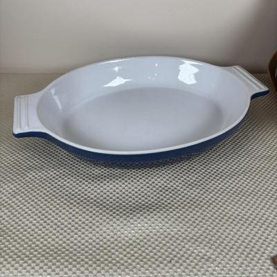 LOT 93: Longaberger Pie Basket, Cuisinart 14" Oval Baker Dish, Waffle Cone Ice Cream Bowls w/Spoons, William & Sonoma Cookies...