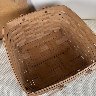 LOT 93: Longaberger Pie Basket, Cuisinart 14" Oval Baker Dish, Waffle Cone Ice Cream Bowls w/Spoons, William & Sonoma Cookies...