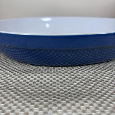 LOT 93: Longaberger Pie Basket, Cuisinart 14" Oval Baker Dish, Waffle Cone Ice Cream Bowls w/Spoons, William & Sonoma Cookies...