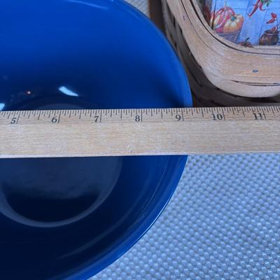 LOT 93: Longaberger Pie Basket, Cuisinart 14" Oval Baker Dish, Waffle Cone Ice Cream Bowls w/Spoons, William & Sonoma Cookies...