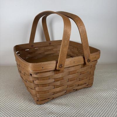 LOT 93: Longaberger Pie Basket, Cuisinart 14" Oval Baker Dish, Waffle Cone Ice Cream Bowls w/Spoons, William & Sonoma Cookies...