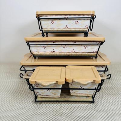 LOT 94: Temptations "Old World" Yellow Collection