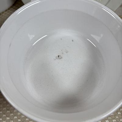 LOT 96: Corning Ware French White: Oval & Round Casserole, Grab it w/Lid, Quiche & More