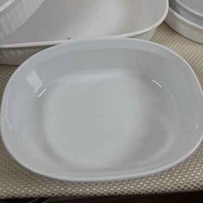 LOT 96: Corning Ware French White: Oval & Round Casserole, Grab it w/Lid, Quiche & More