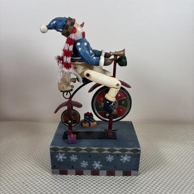 LOT 98: Longaberger Holiday Basket, Princess House Embossed Trio of Star Plates Snowman on Bicycle Music Box, It's a Wonderful Life...