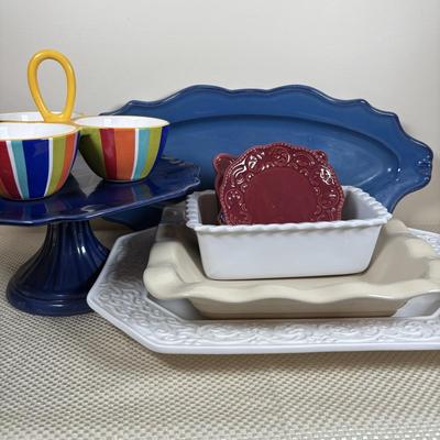 LOT 99: Serving Platter, Cake Stand: California Pantry, Pier One, Chantel, Ceriart etc..